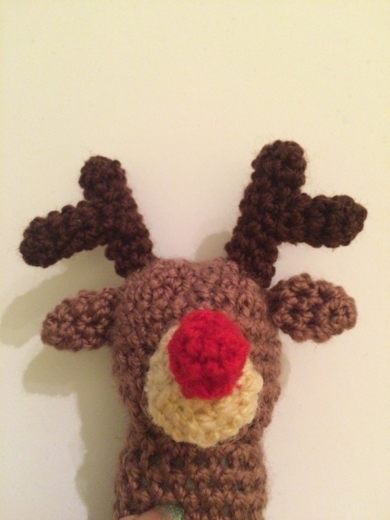 Blog-Inhaltsbild für 'Kostenlose Häkelanleitung - Kleines Rentier - Schlüsselanhänger - Taschenbaumler'