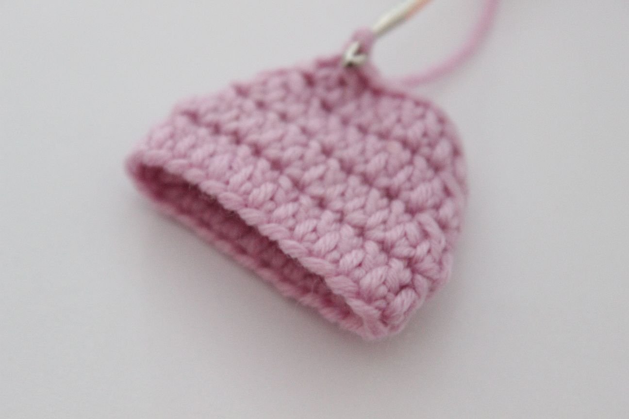 Blog content image for 'Sleepy Owl Kids Hat Crochet Pattern'