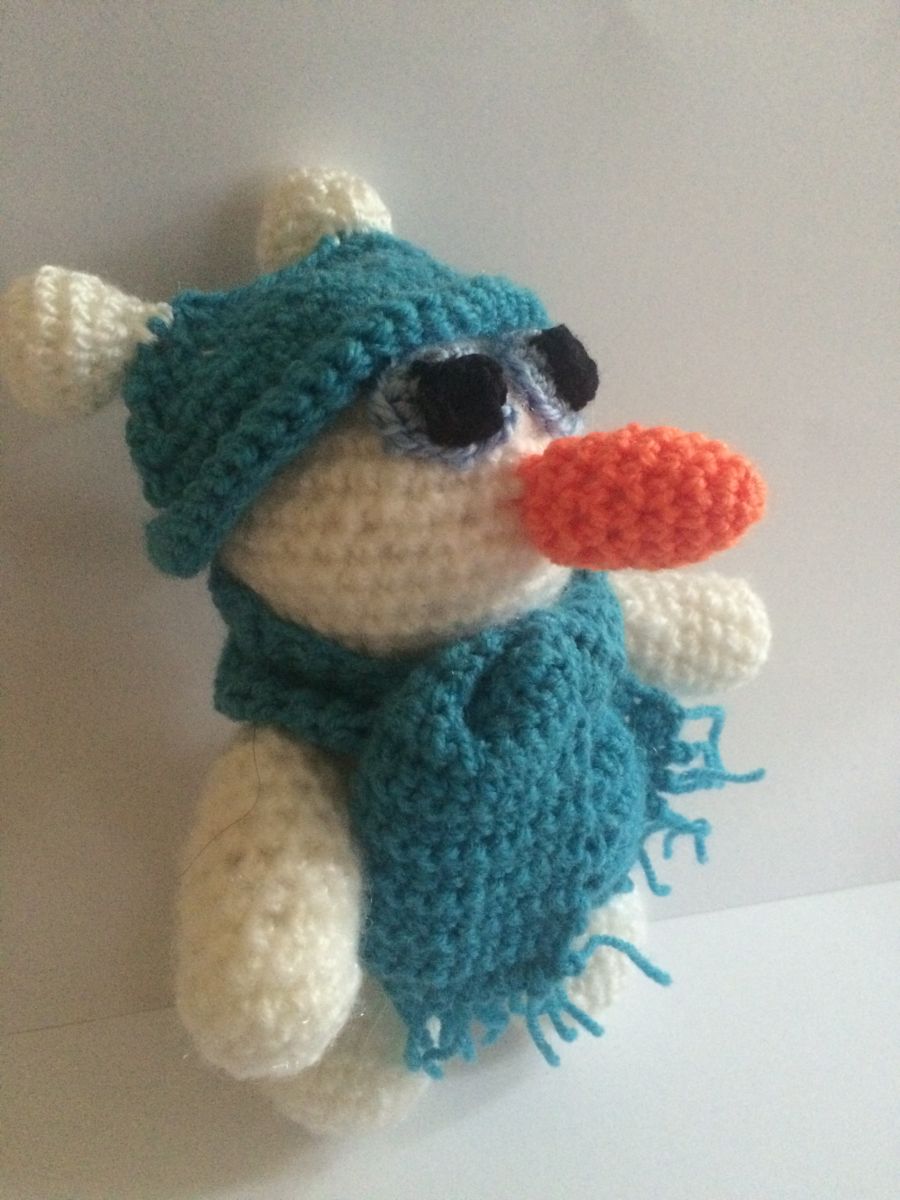 Blog-Inhaltsbild für 'Kostenlose Häkelanleitung - Kleiner Schneemann'