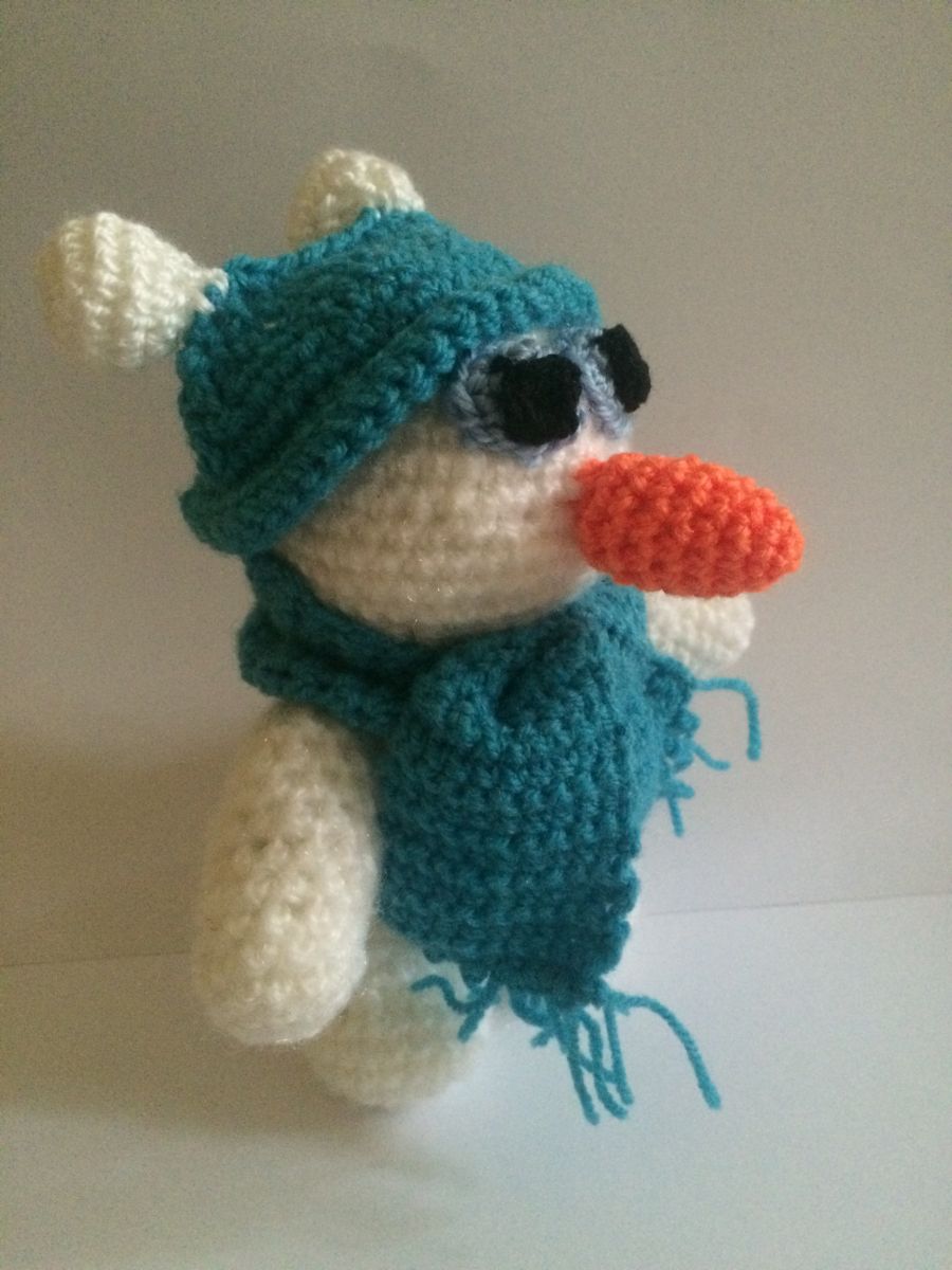 Blog-Inhaltsbild für 'Kostenlose Häkelanleitung - Kleiner Schneemann'