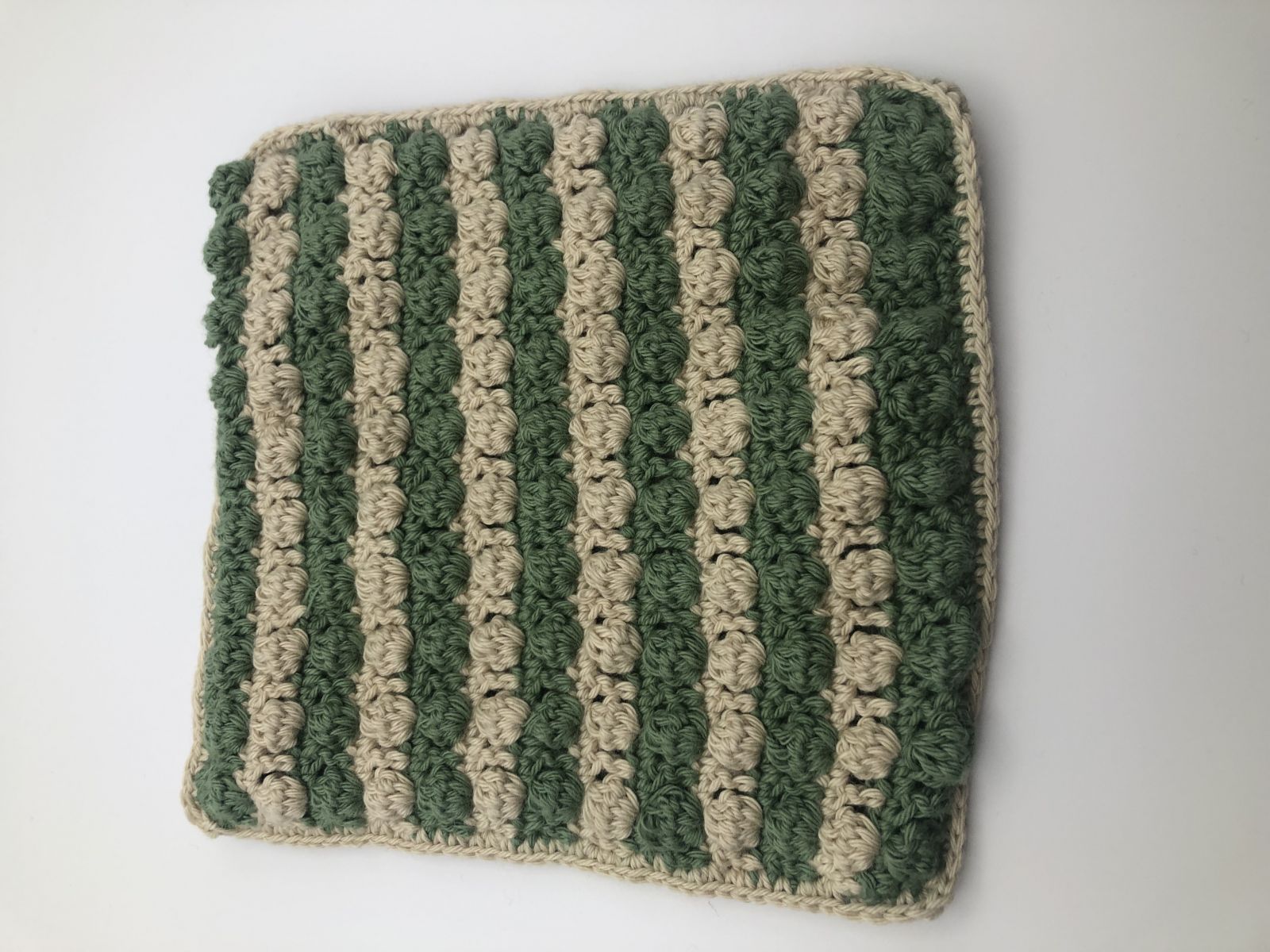 Blog-Inhaltsbild für 'Kostenlose Häkelanleitung Froschtuch'