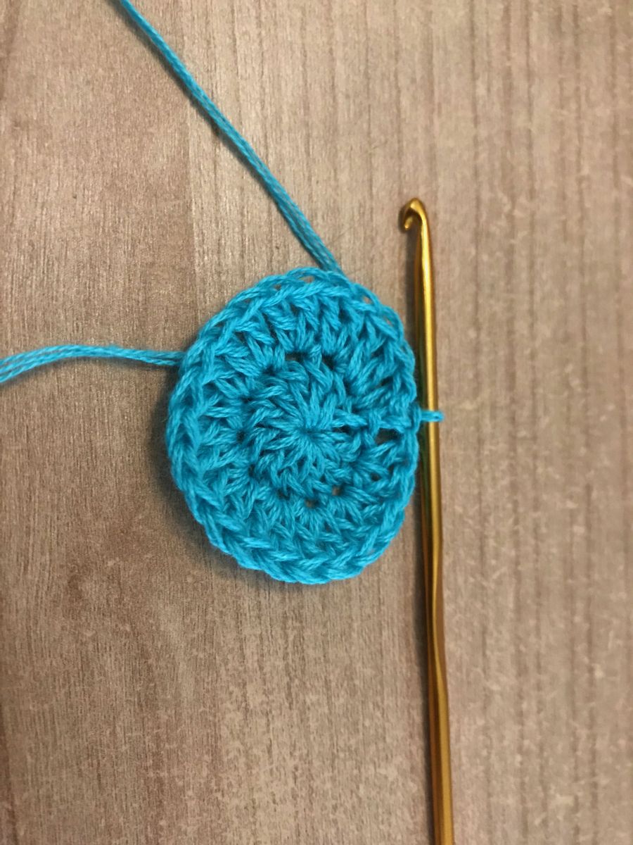 Blog-Inhaltsbild für 'Häkelanleitung Sternendecke - Platzdeckchen'