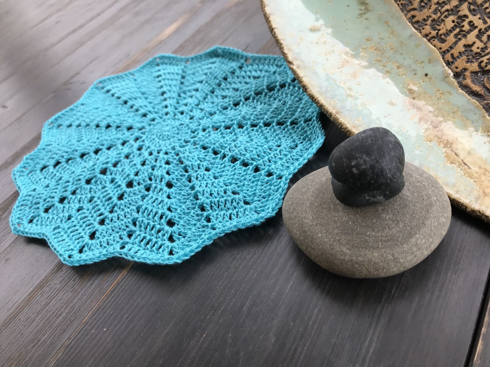 Blog-Inhaltsbild für 'Häkelanleitung Sternendecke - Platzdeckchen'