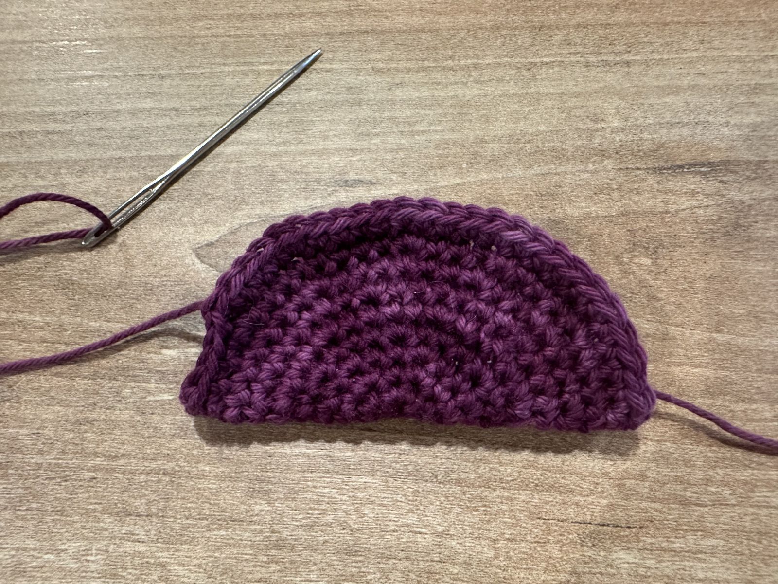 Blog content image for 'Small Crocheted Table Decorations for New Year’s Eve – Fortune Cookies with Wishes & Simple Cutlery Holders with Horseshoes'