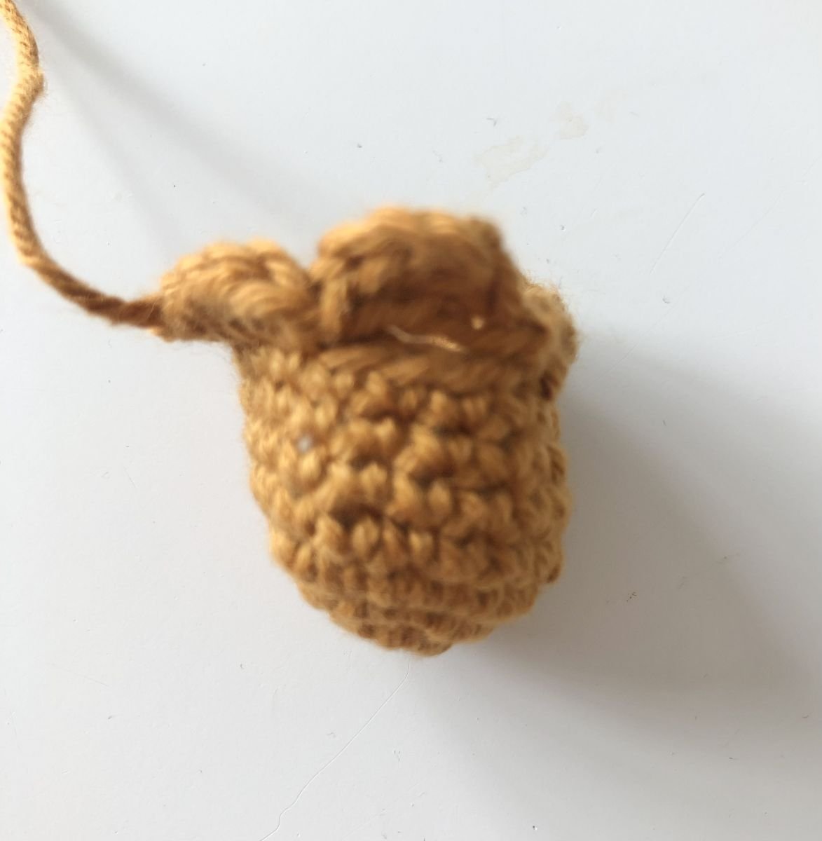 Blog-Inhaltsbild für 'Kostenlose Häkelanleitung Baum Schlüsselanhänger'