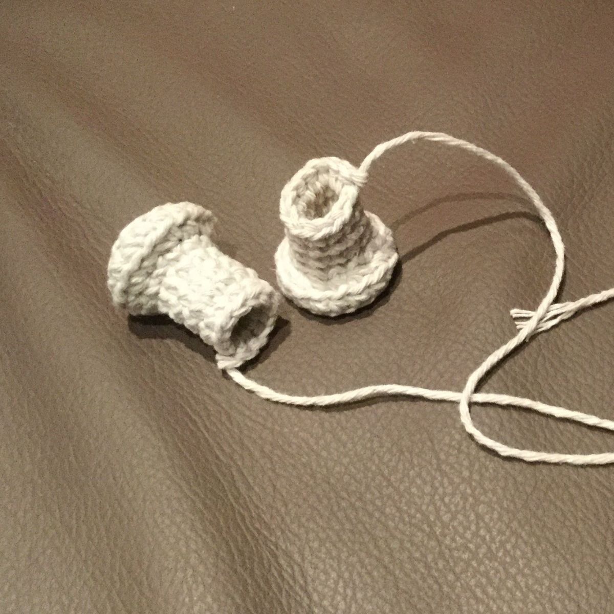 Blog-Inhaltsbild für 'kostenlose Häkelanleitung „Taschenbaumler Garnrollen“'