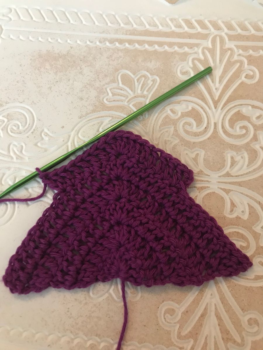 Blog-Inhaltsbild für 'Häkelanleitung Tannenbaum am Stiel'