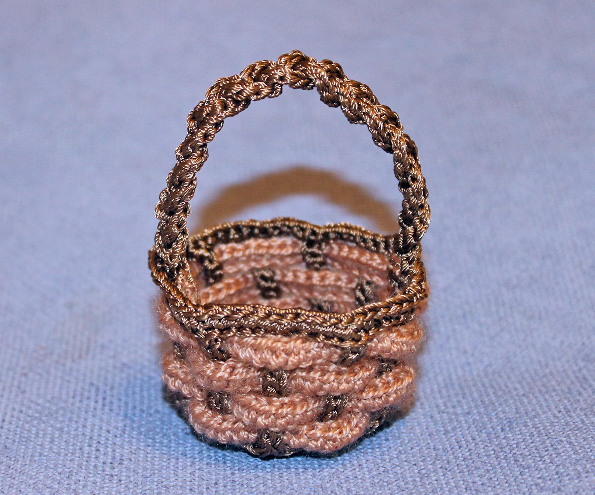 Blog-Inhaltsbild für 'Geflochtener Osterkorb gehäkelt'