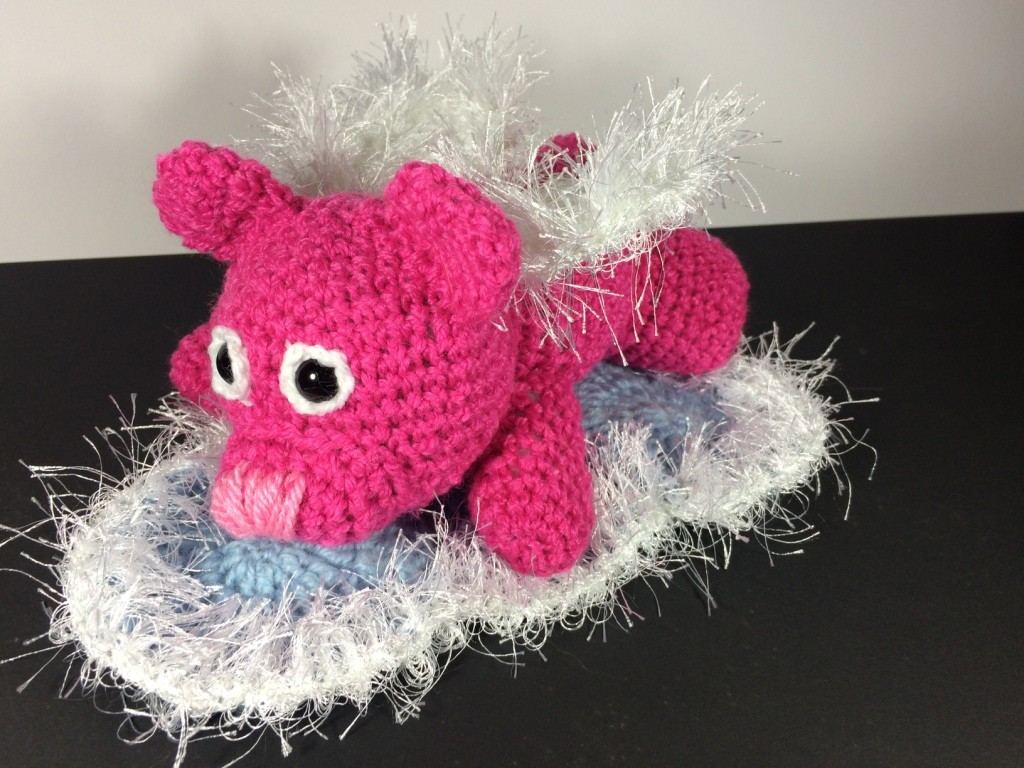 Blog-Inhaltsbild für 'Kostenlose Häkelanleitung - Kleines Schutz-Bärchen auf der Wolke'