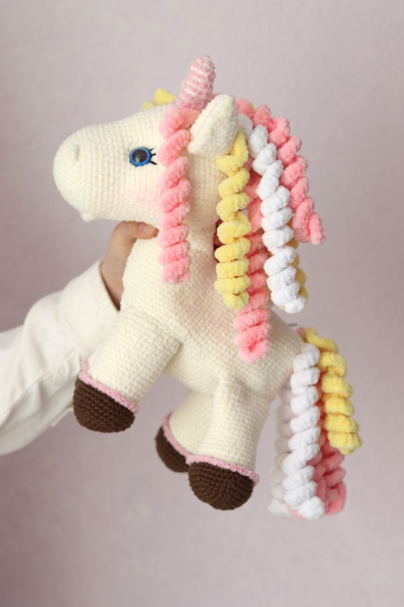 Blog-Inhaltsbild für 'Einhorn häkeln'