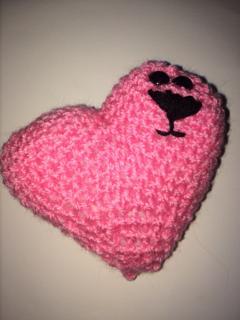 Blog-Inhaltsbild für 'Kostenlose Häkelanleitung - Zwei kleine Hasenherzen'