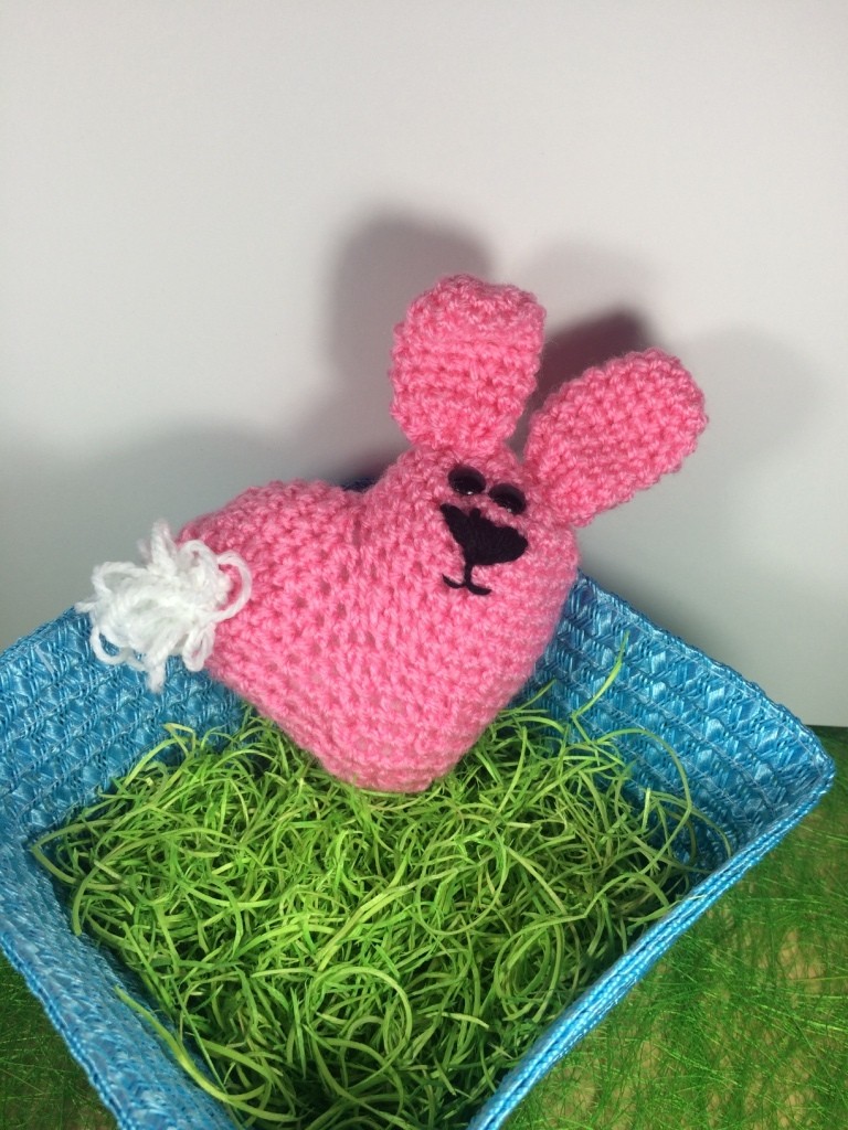 Blog-Inhaltsbild für 'Kostenlose Häkelanleitung - Zwei kleine Hasenherzen'