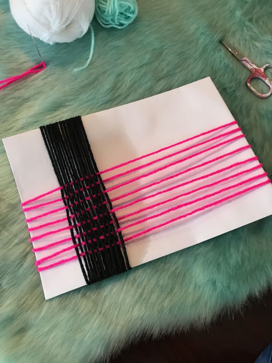 Blog-Inhaltsbild für '4 Geschenkverpackungen aus Wollresten'