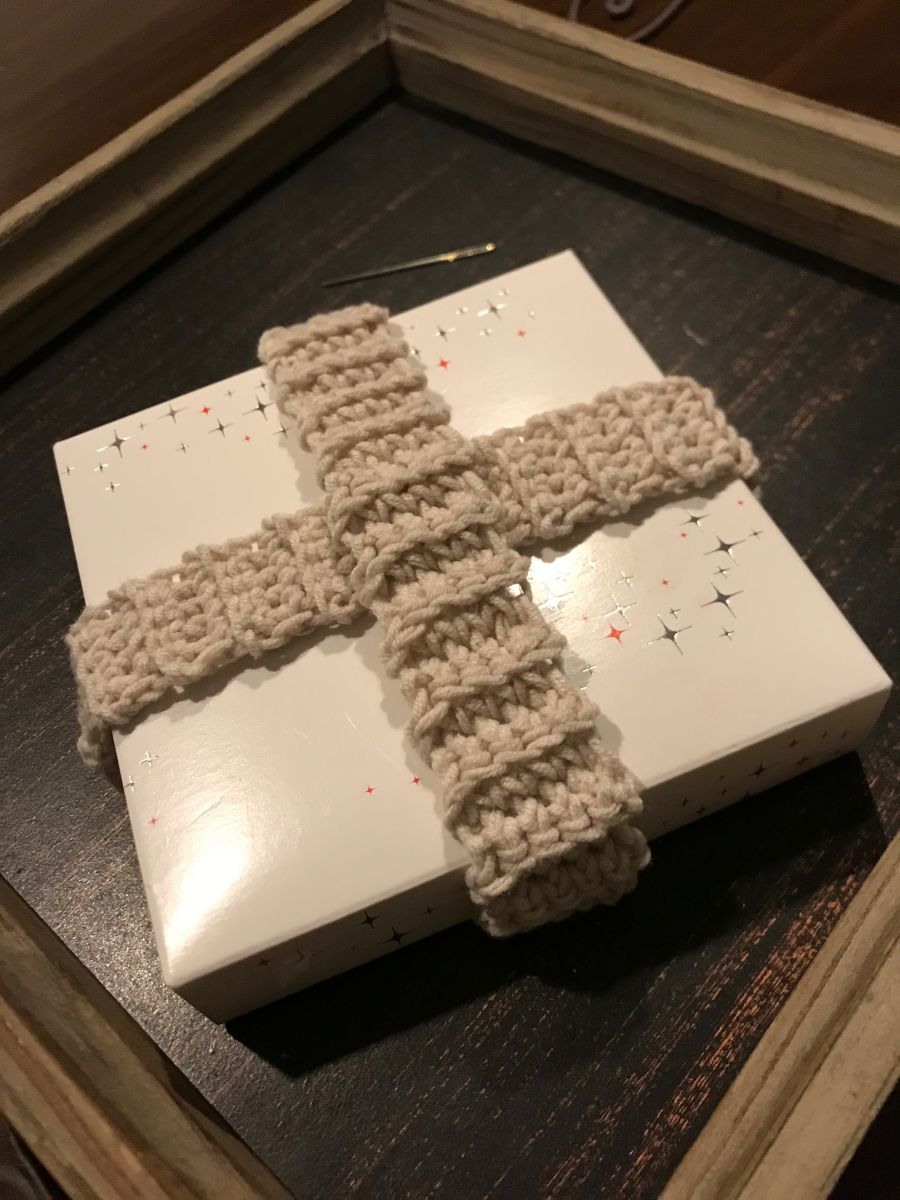 Blog-Inhaltsbild für '4 Geschenkverpackungen aus Wollresten'