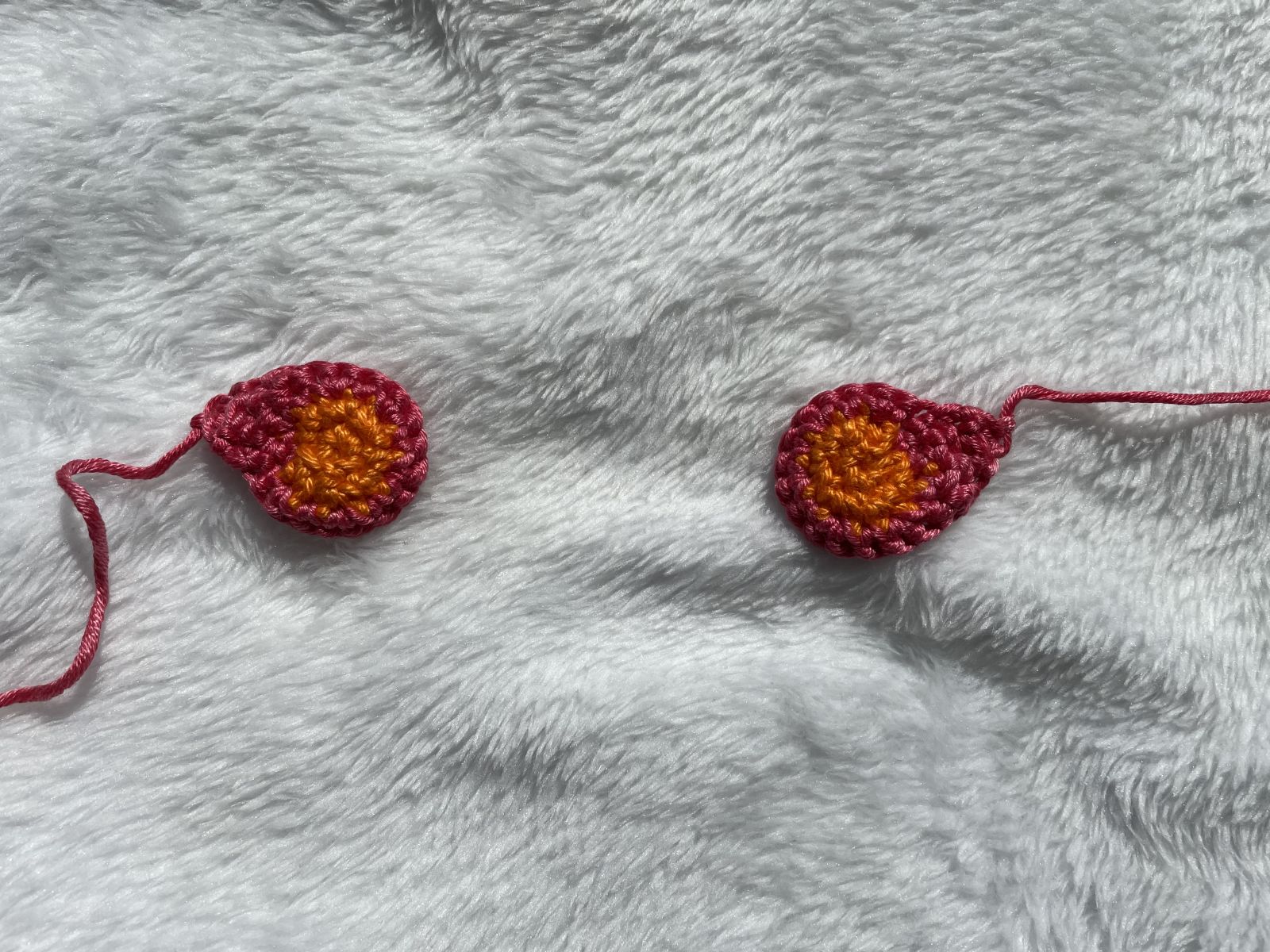 Blog-Inhaltsbild für 'Häkelanleitung für "Mister Knister", das Baby-Knister-Schmusetuch'