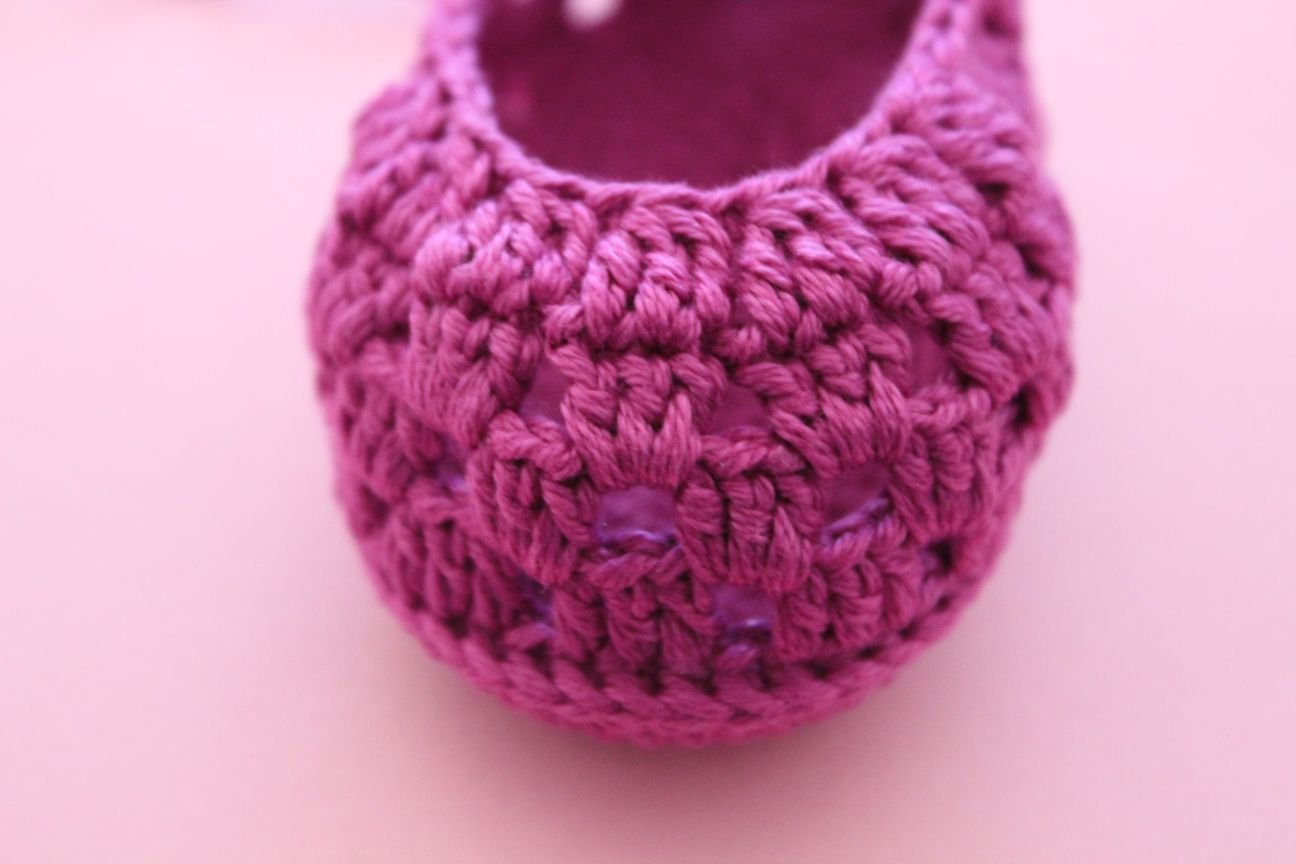 Blog content image for 'Free Crochet Pattern for Baby Booties Orchid'