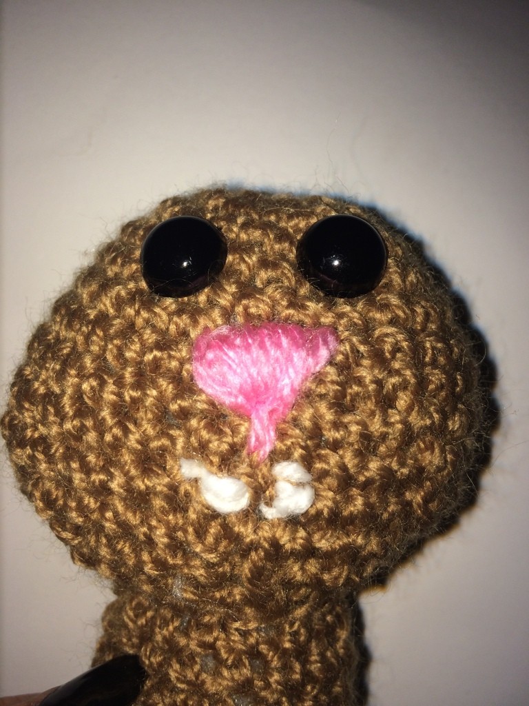 Blog-Inhaltsbild für 'Kostenlose Häkelanleitung - Kleiner Hase auf dem Herz-Kissen'