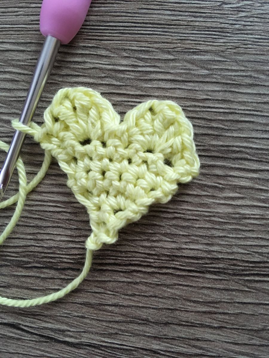 Blog-Inhaltsbild für 'Kostenlose Anleitung, herzige Blumen'