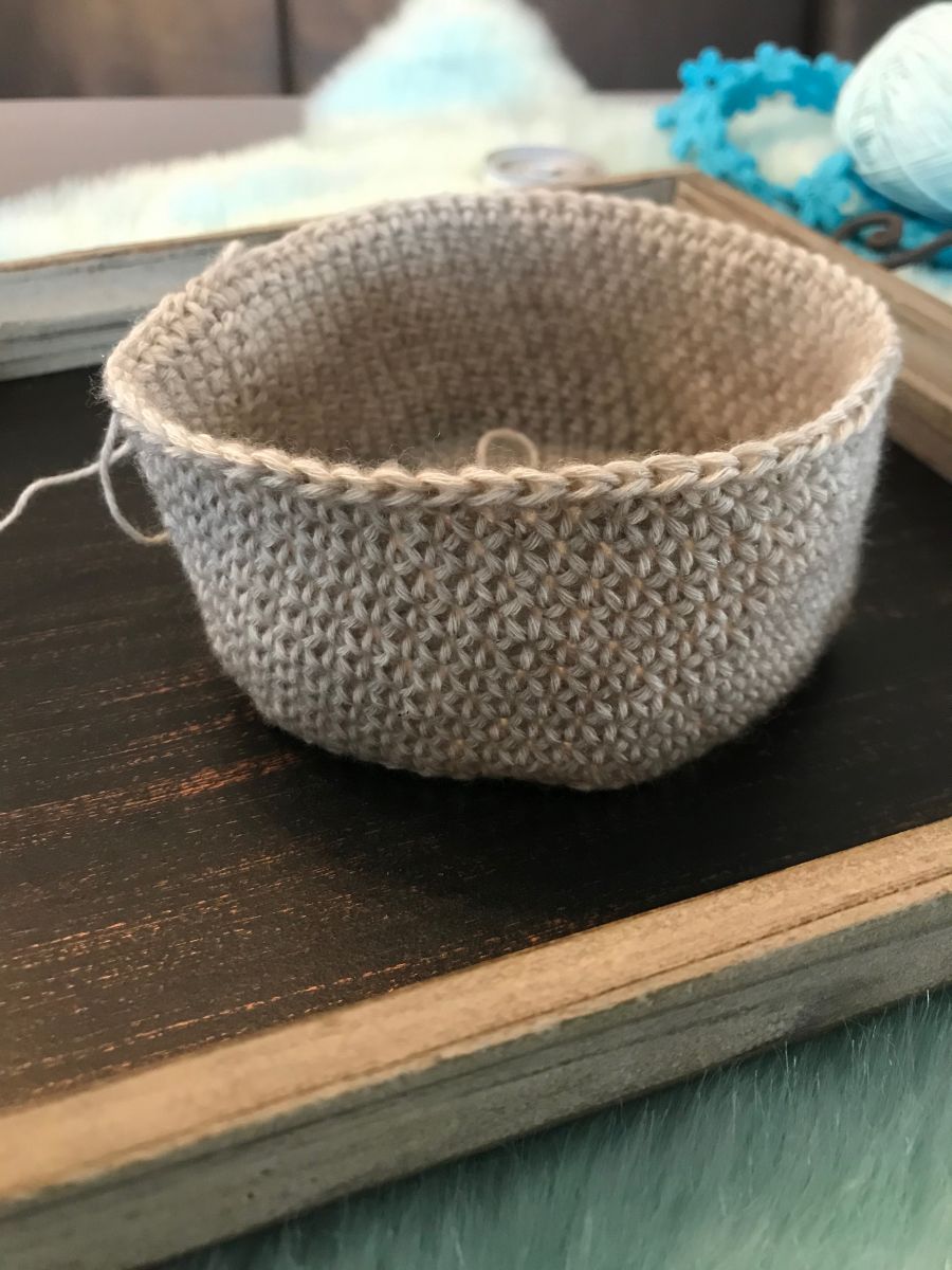 Blog-Inhaltsbild für 'Körbchen / Utensilo häkeln'