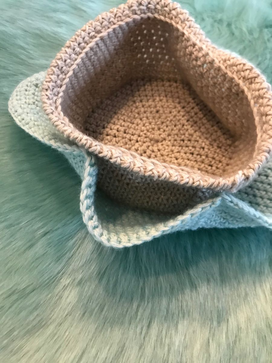 Blog-Inhaltsbild für 'Körbchen / Utensilo häkeln'