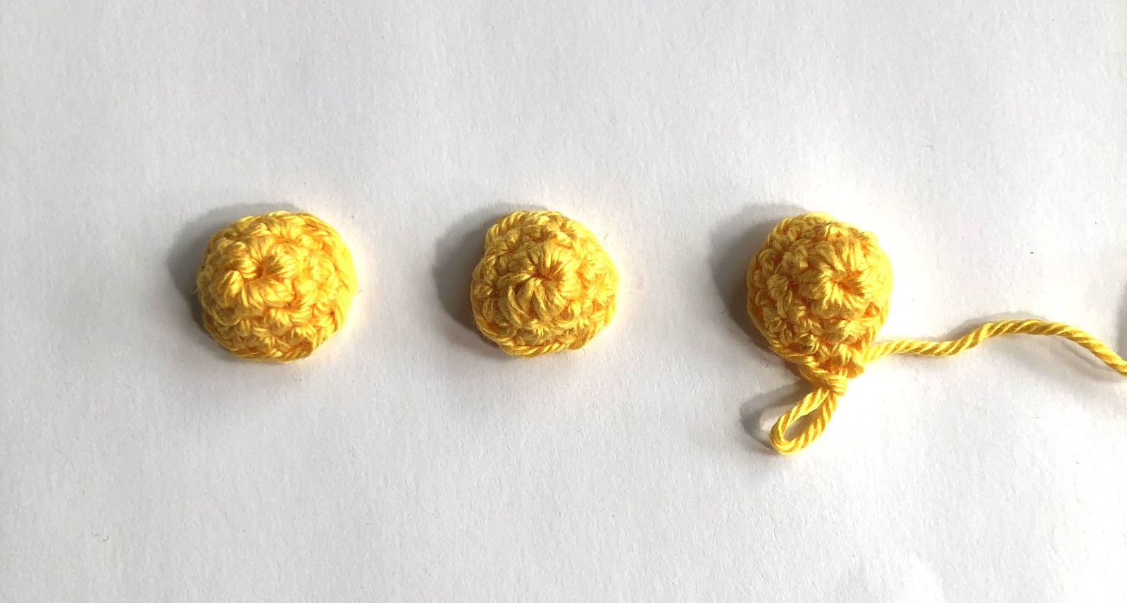 Blog-Inhaltsbild für '🎃🦉 Häkelanleitung: Halloween-Eule mit Kürbis – ein schaurig-schöner Deko-Hit! 🦉🎃'