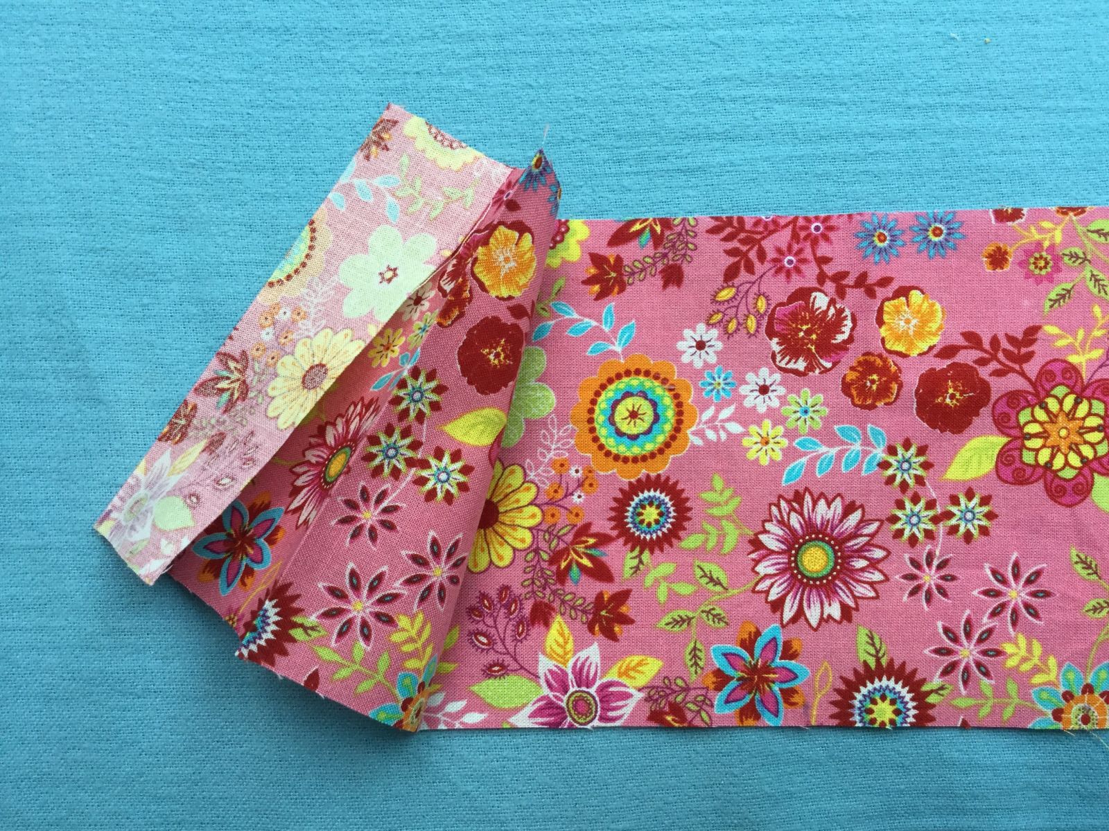 Blog-Inhaltsbild für 'kostenlos Nähanleitung: einfaches Portemonnaie mit 4 Nähten'