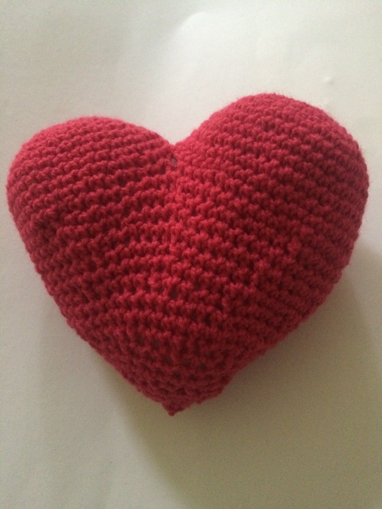 Blog-Inhaltsbild für 'Kostenlose Häkelanleitung - Kleines Valentinsherz'