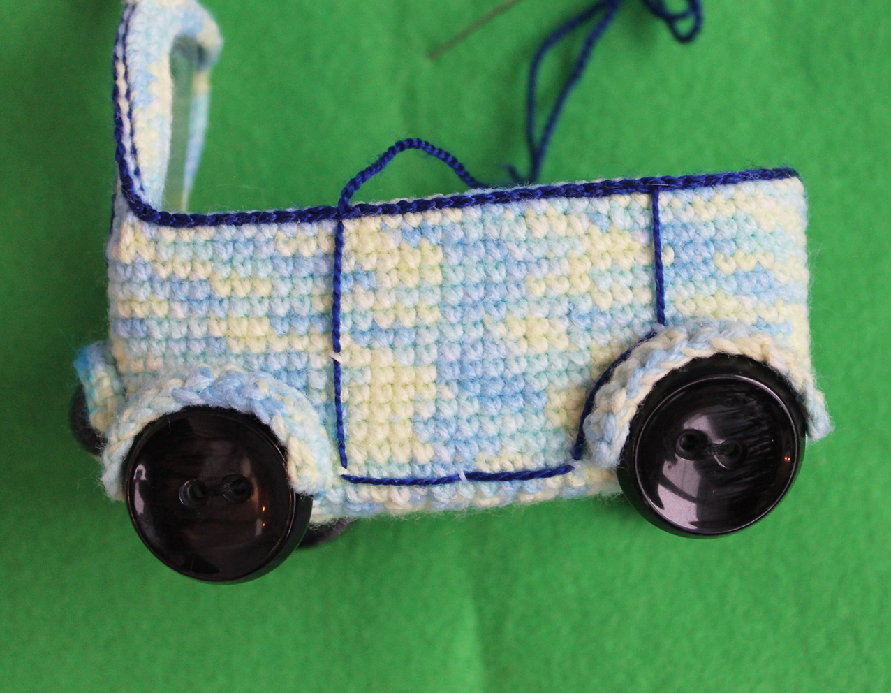 Blog content image for 'Funny Easter car'