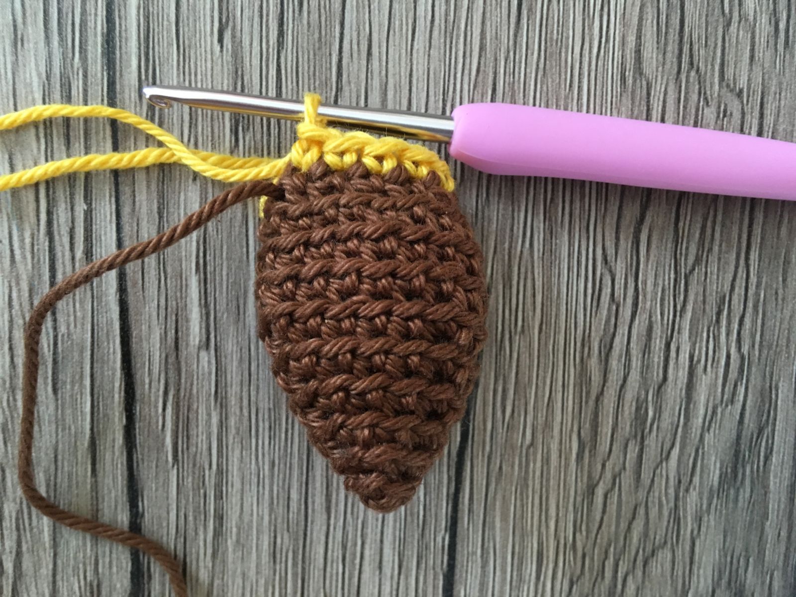 Blog-Inhaltsbild für 'Löwe Luki, kostenlose Häkelanleitung'