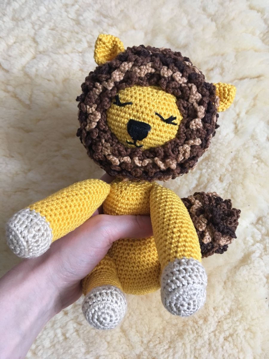 Blog-Inhaltsbild für 'Löwe Luki, kostenlose Häkelanleitung'