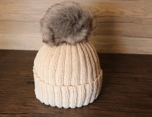 Blog-Inhaltsbild für 'Kostenlose Strickanleitung für eine Mütze'