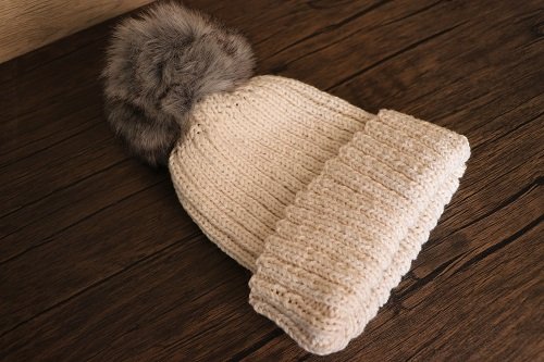 Blog-Inhaltsbild für 'Kostenlose Strickanleitung für eine Mütze'