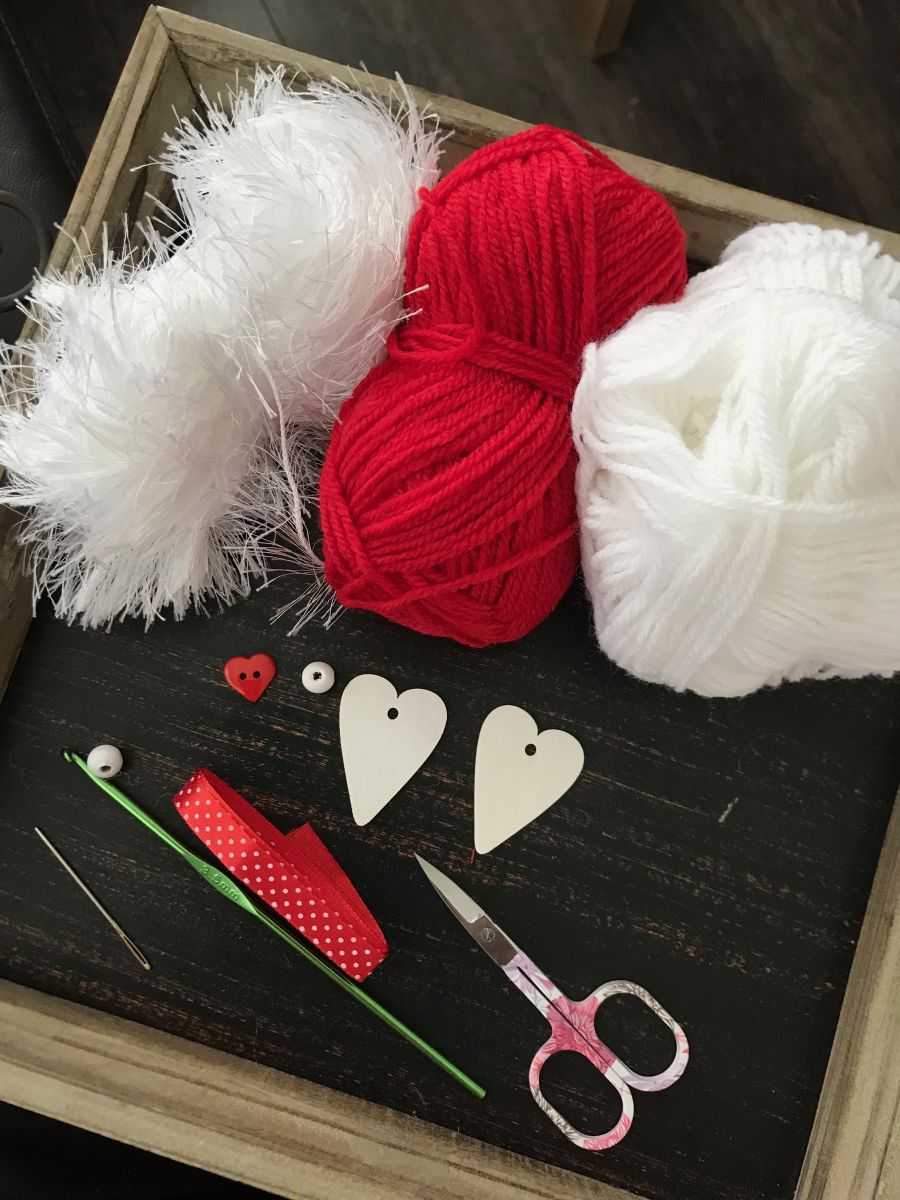 Blog-Inhaltsbild für 'Minitasche mit Herzapplikation in 3D Optik'