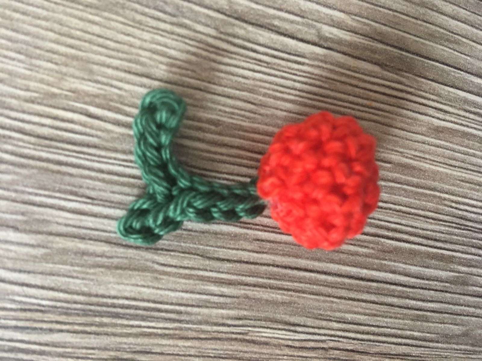 Blog-Inhaltsbild für 'Eisbecher mit Hund, kostenlose Häkelanleitung'