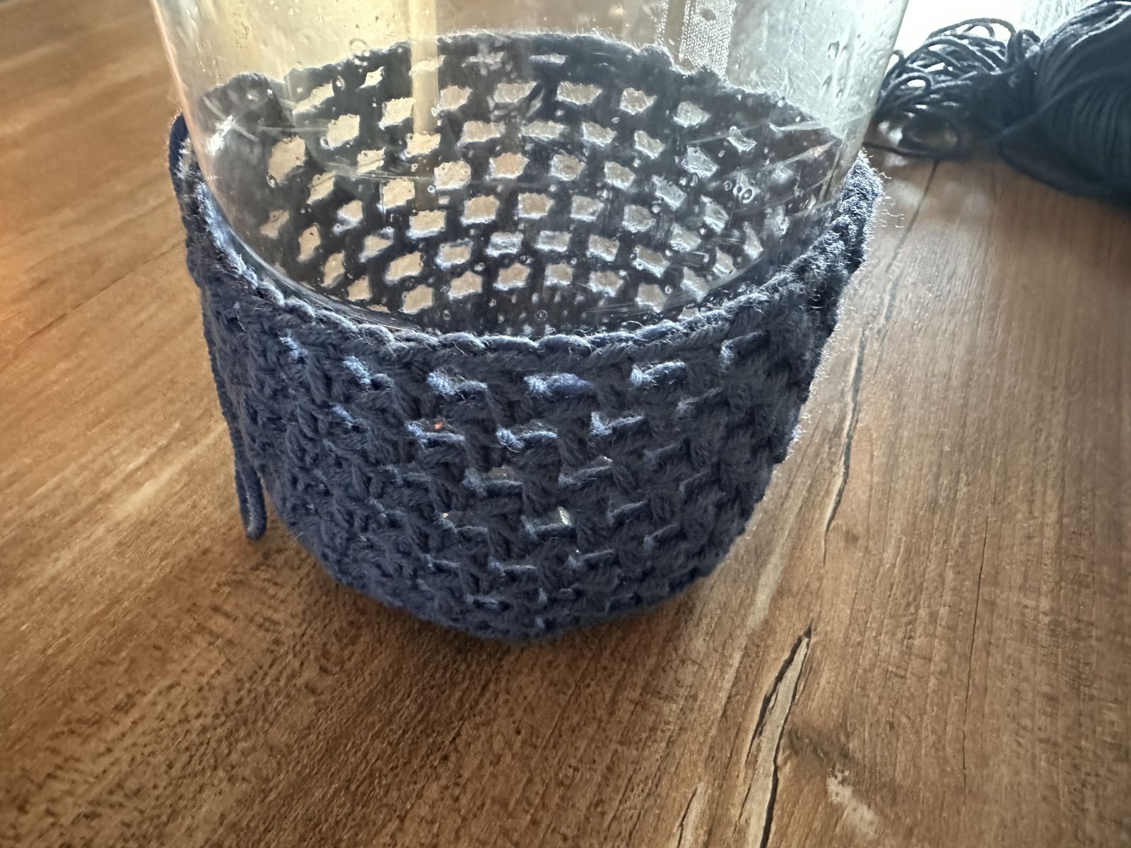 Blog-Inhaltsbild für 'Laterne häkeln für Sankt Martin – kostenlose Anleitung mit Upcycling-Idee'
