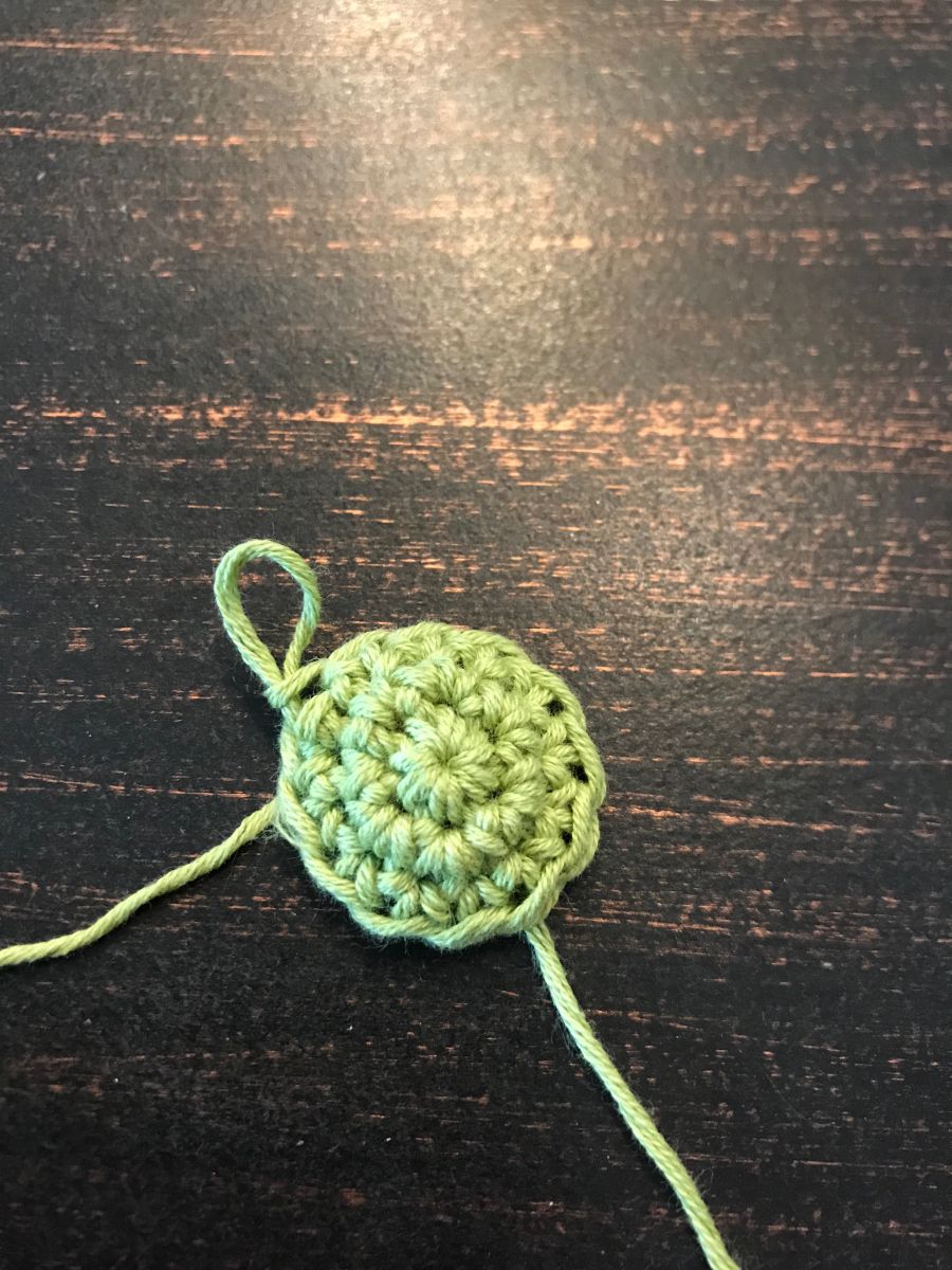 Blog-Inhaltsbild für 'Minitasche mit Froschapplikation in 3D Optik'