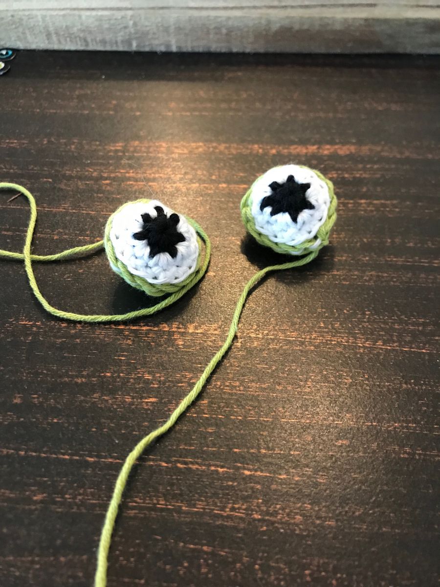 Blog-Inhaltsbild für 'Minitasche mit Froschapplikation in 3D Optik'