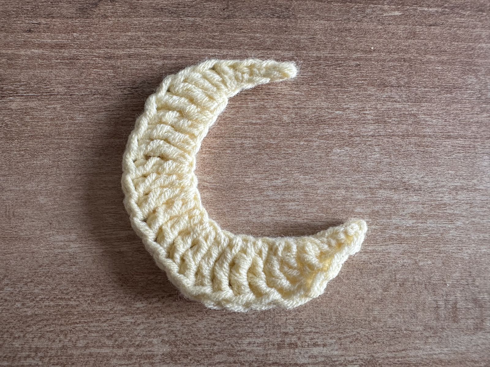 Blog-Inhaltsbild für 'Laterne häkeln für Sankt Martin – kostenlose Anleitung mit Upcycling-Idee'