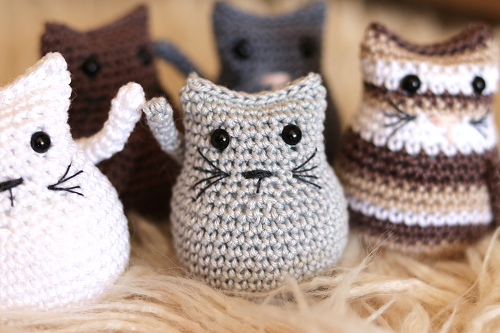 Blog-Inhaltsbild für 'Kleine Katze "Karly" - Kostenlose Häkelanleitung'