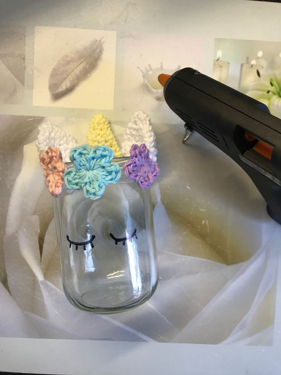 Blog-Inhaltsbild für 'Häkel- & Bastelanleitung für Einhorn Glas'