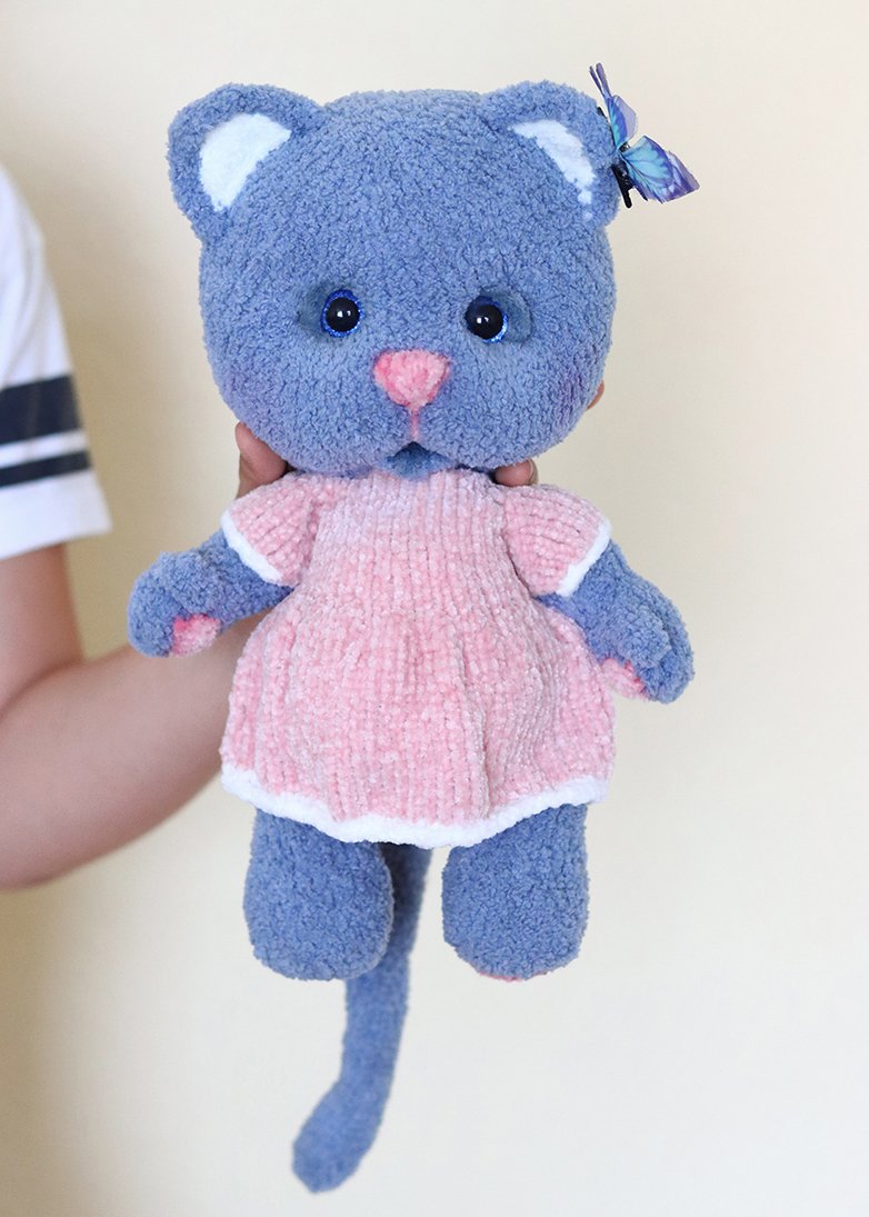 Blog content image for 'Knitting Cat'