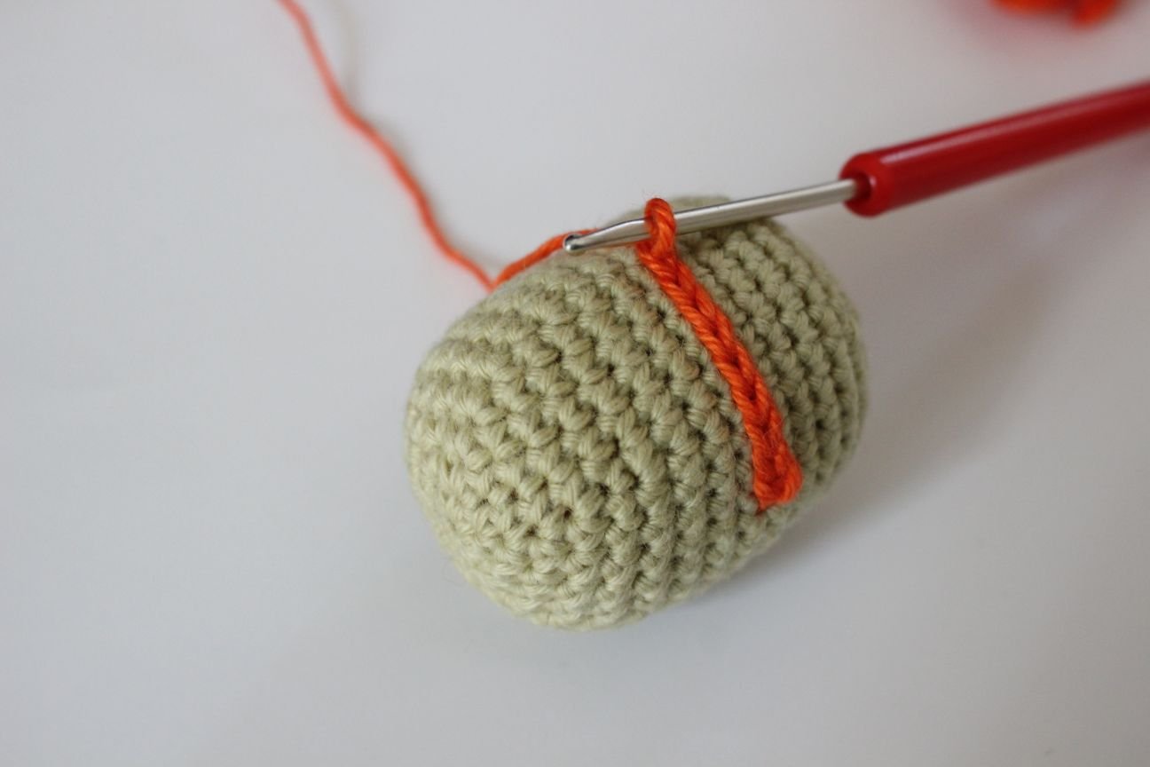 Blog-Inhaltsbild für 'Kostenlose Häkelanleitung für Ü-Ei Blume'