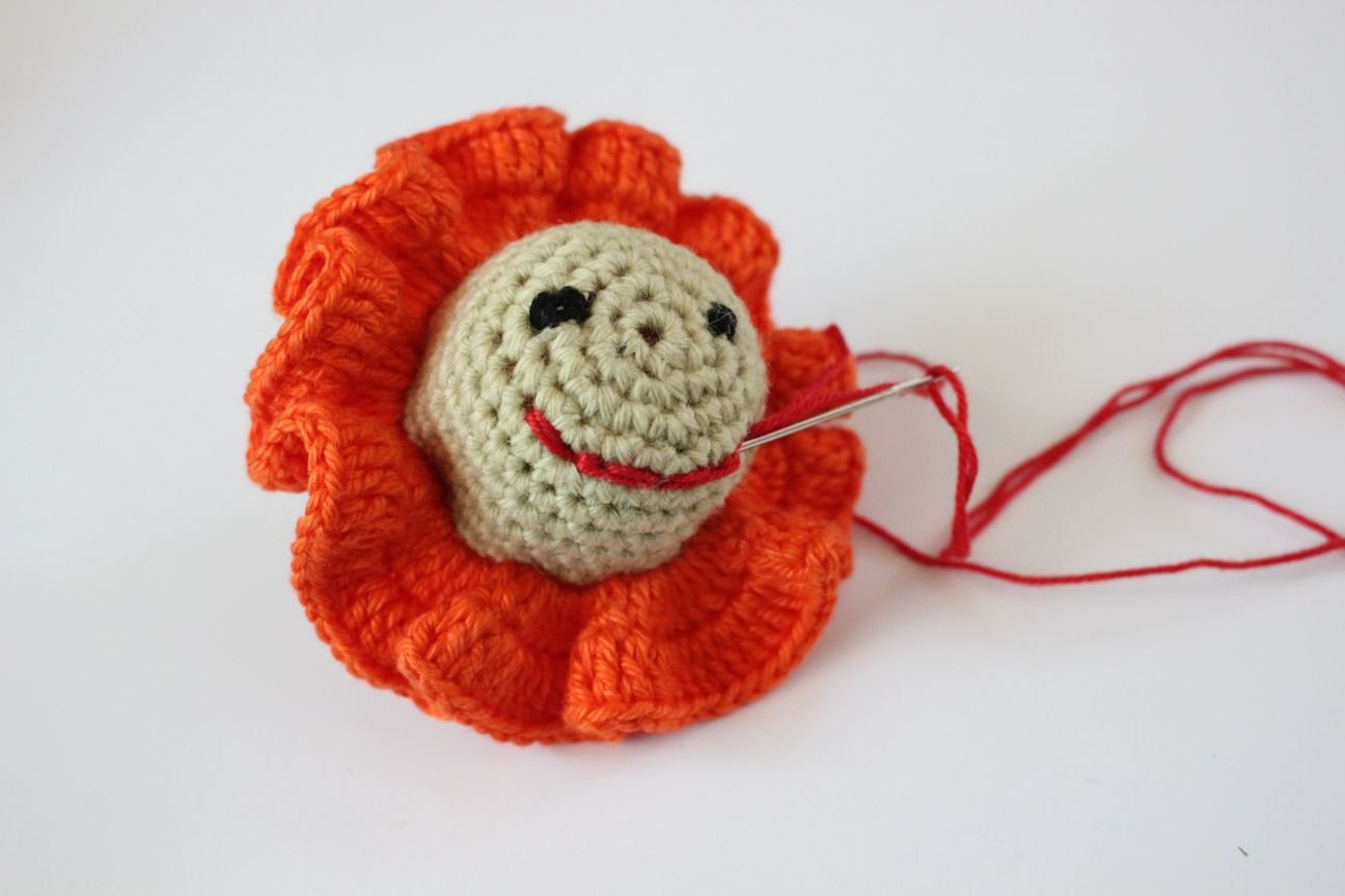 Blog-Inhaltsbild für 'Kostenlose Häkelanleitung für Ü-Ei Blume'