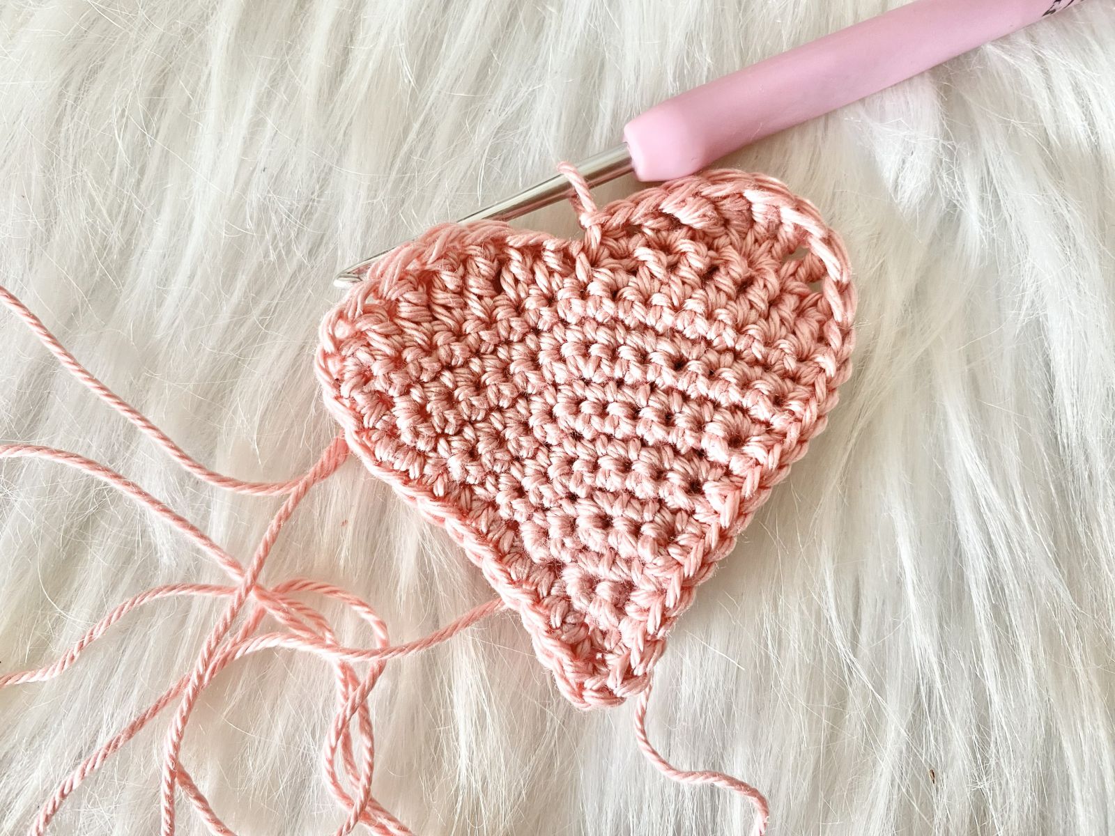 Blog-Inhaltsbild für 'Gehäkelte Botschaften für Herz und Seele, Teil 2'