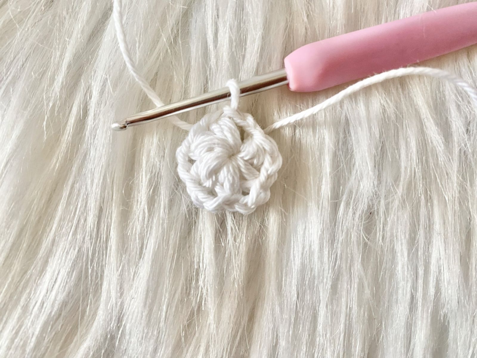 Blog-Inhaltsbild für 'Gehäkelte Botschaften für Herz und Seele, Teil 1'