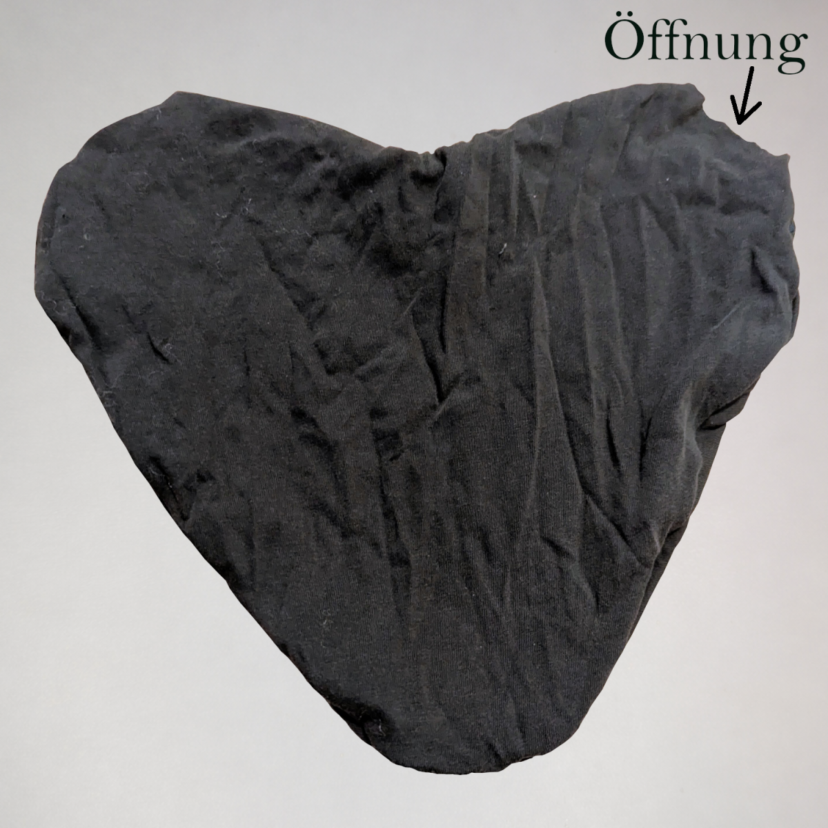 Blog-Inhaltsbild für 'Herzkissen mit Schlaufengarn stricken – einfache Anleitung ohne Stricknadeln'