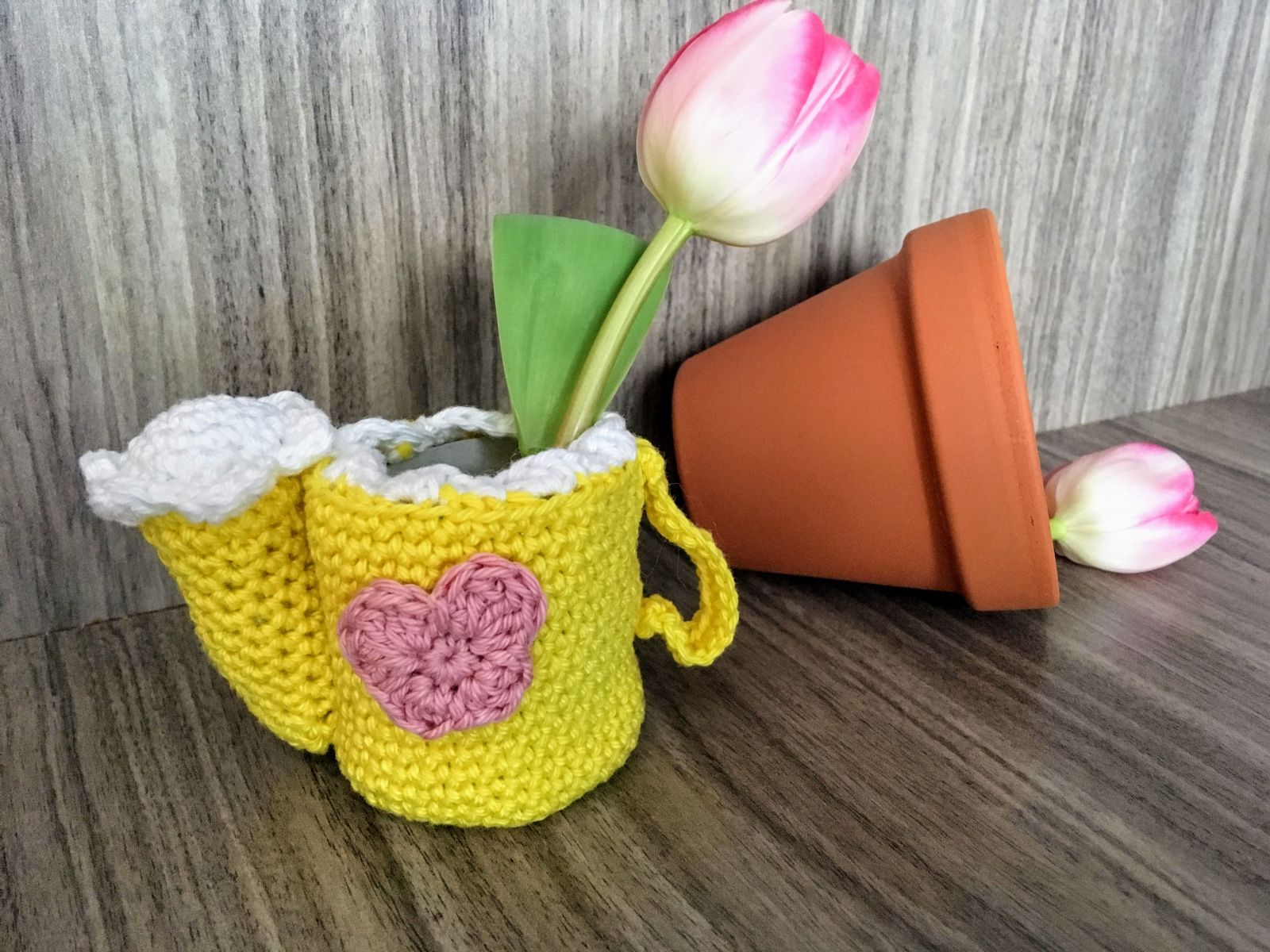 Blog-Inhaltsbild für 'Gießkannen, kostenlose Häkelanleitung'