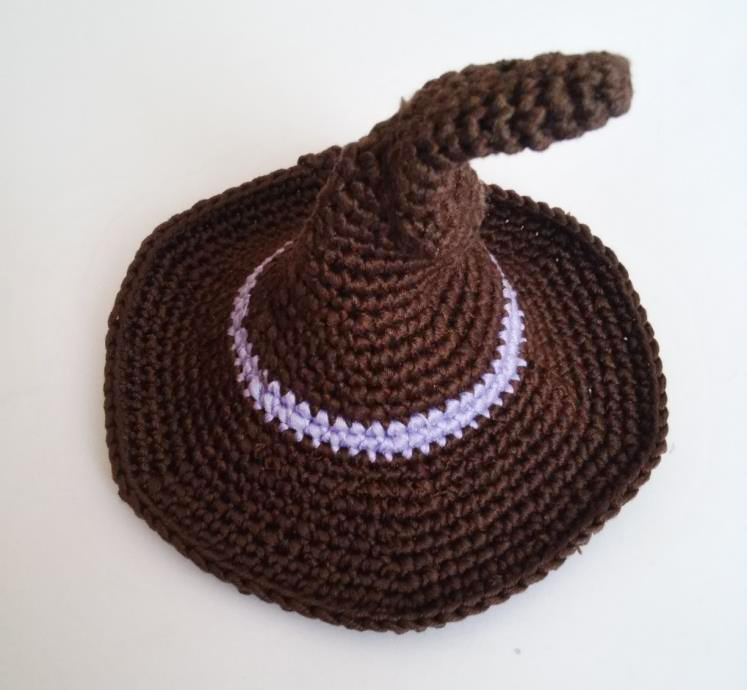 Blog content image for 'Crochet Pattern: Witch Outfit for Doll Rosalie'