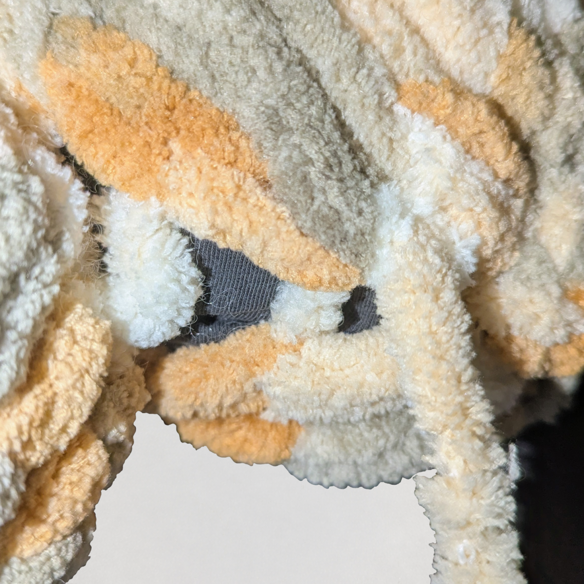 Blog-Inhaltsbild für 'Herzkissen mit Schlaufengarn stricken – einfache Anleitung ohne Stricknadeln'