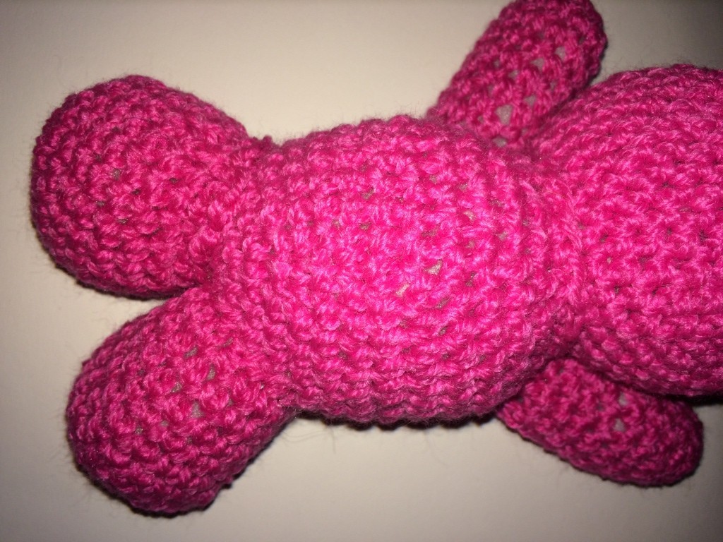 Blog-Inhaltsbild für 'Kostenlose Häkelanleitung - Kleines Schutz-Bärchen auf der Wolke'